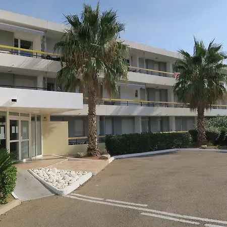 Sol-Y-Days Cigales De Mer, Studios Bien Equipes Et Climatises, En Centre-Ville A 150M De La Plage Le Grau-du-Roi Exterior photo